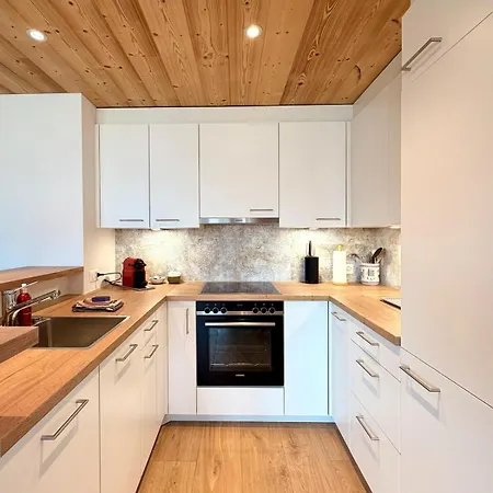 Modernes - Lakeview Sunnmatte Lejlighed *