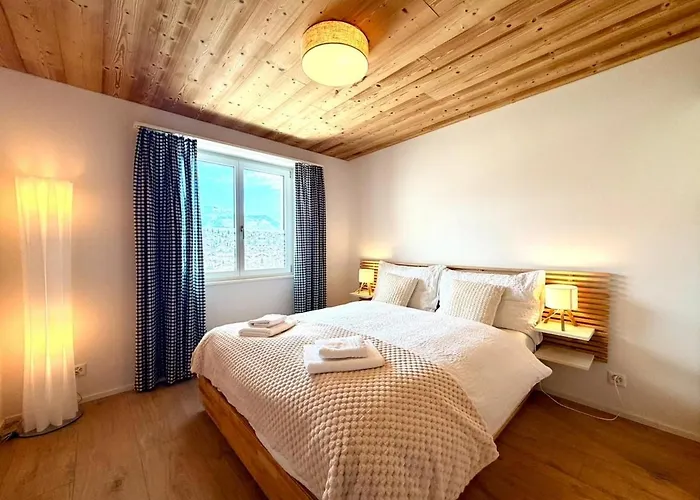 Modernes - Lakeview Sunnmatte